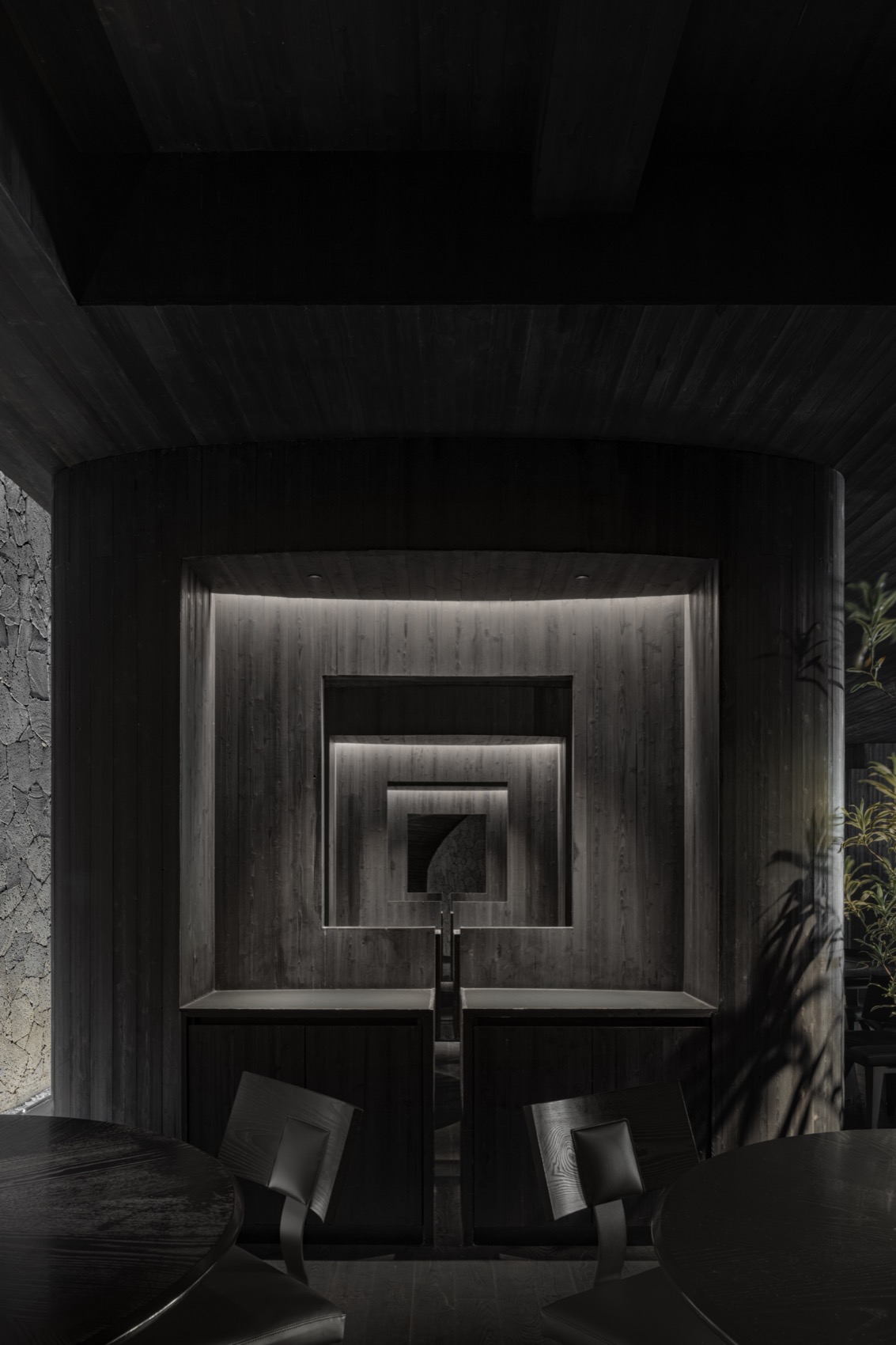 田间之上 中国湘菜馆丨中国广州丨黑白木设计-40