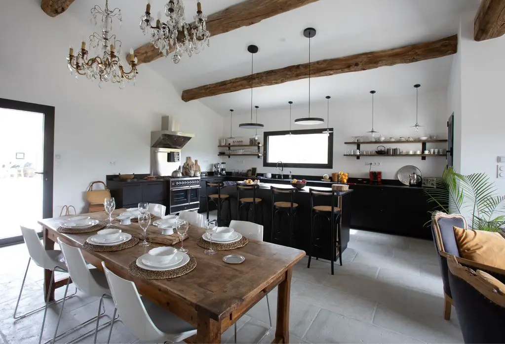 铁艺农舍 | 完美的南法度假之家-1