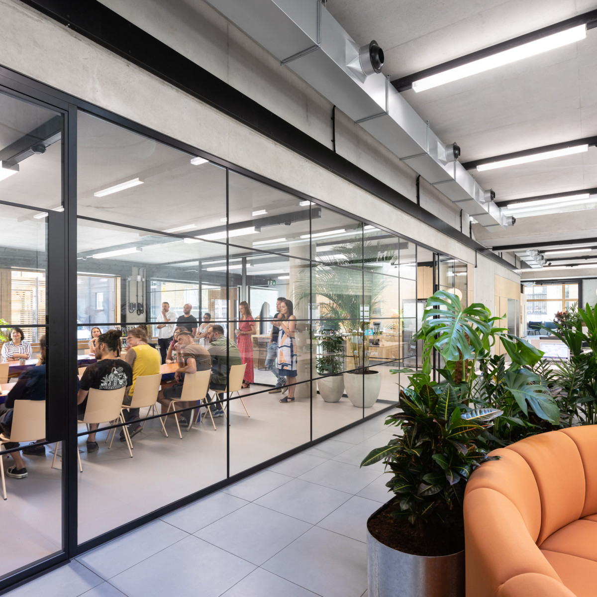 伦敦创意集团“超越集体”办公室-11