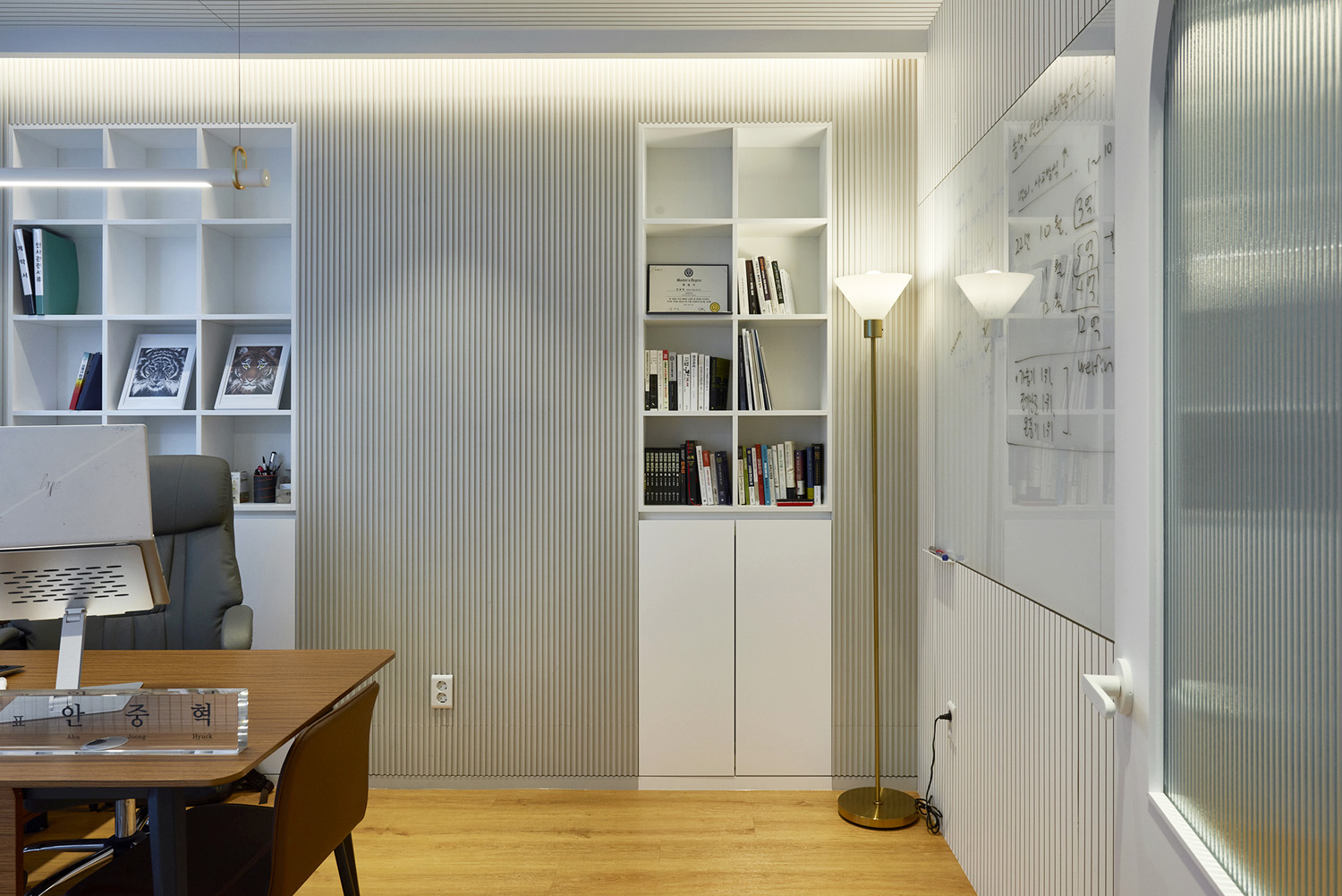 18 平知识产业中心简约设计案例-10