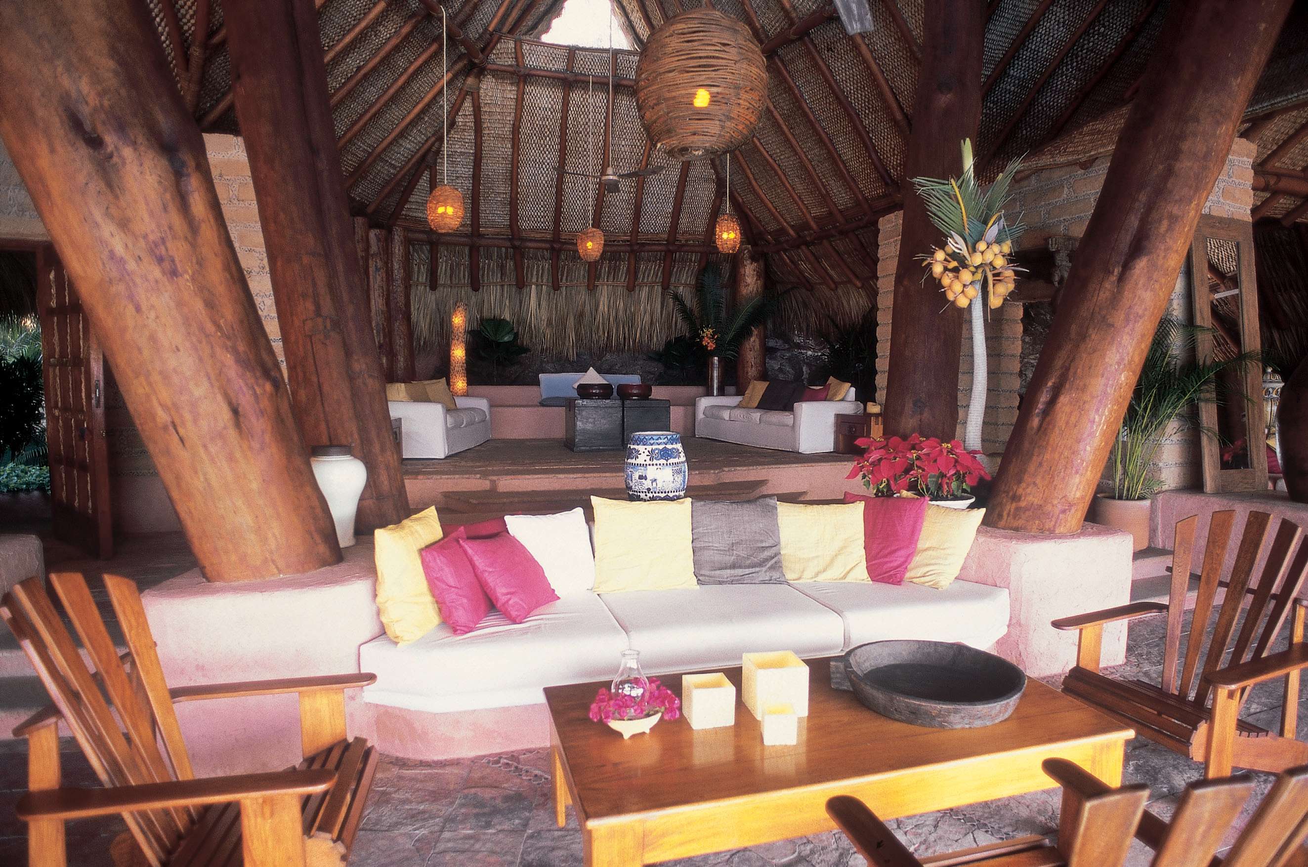 La Casa Que Canta-30