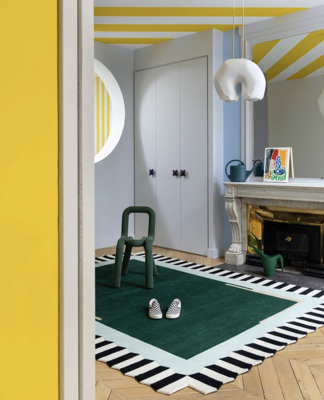 《Emily in Paris》办公室设计丨法国巴黎丨Netflix-52