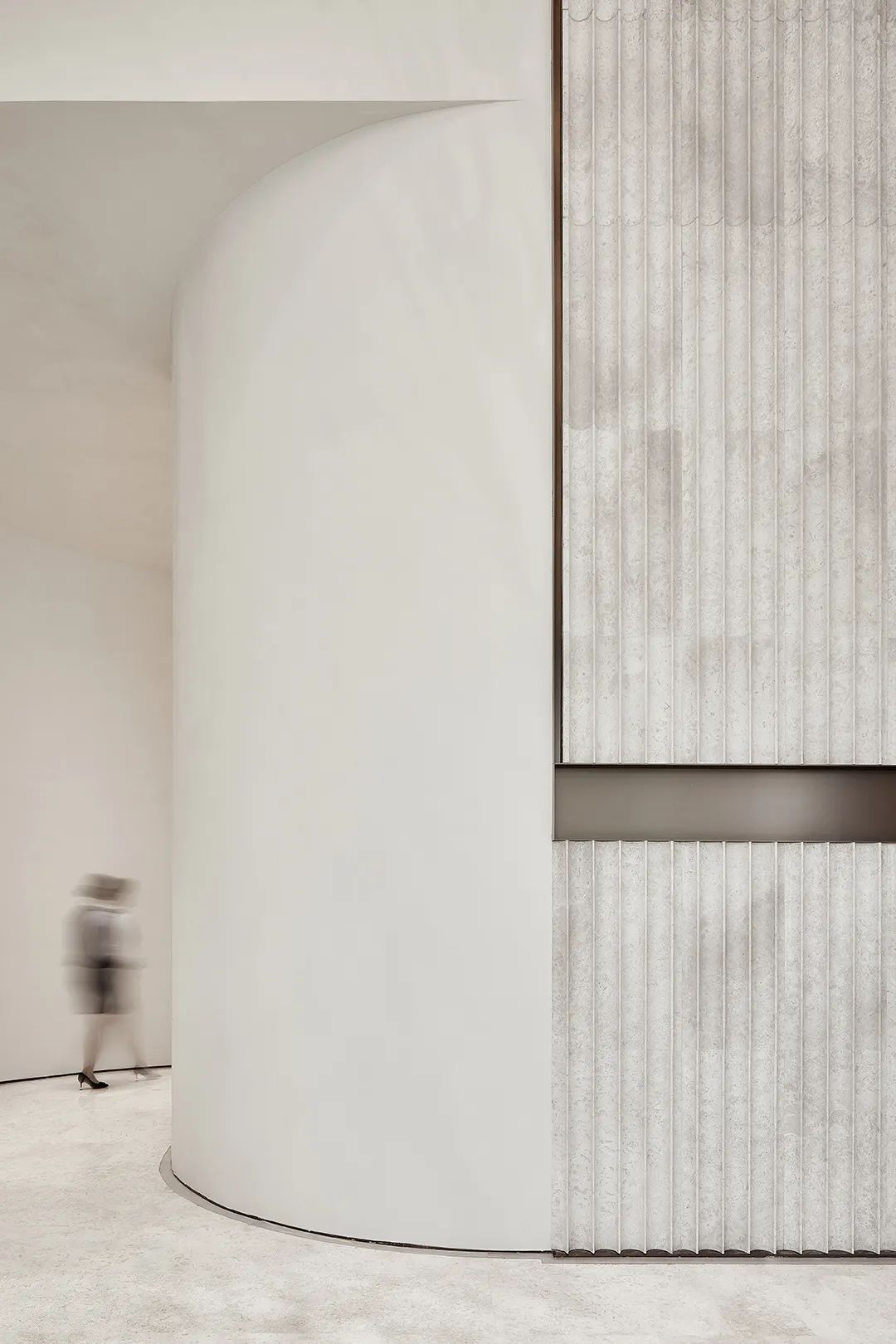 中南置地临沂林樾展示中心 | 原始美感的空间艺术-30