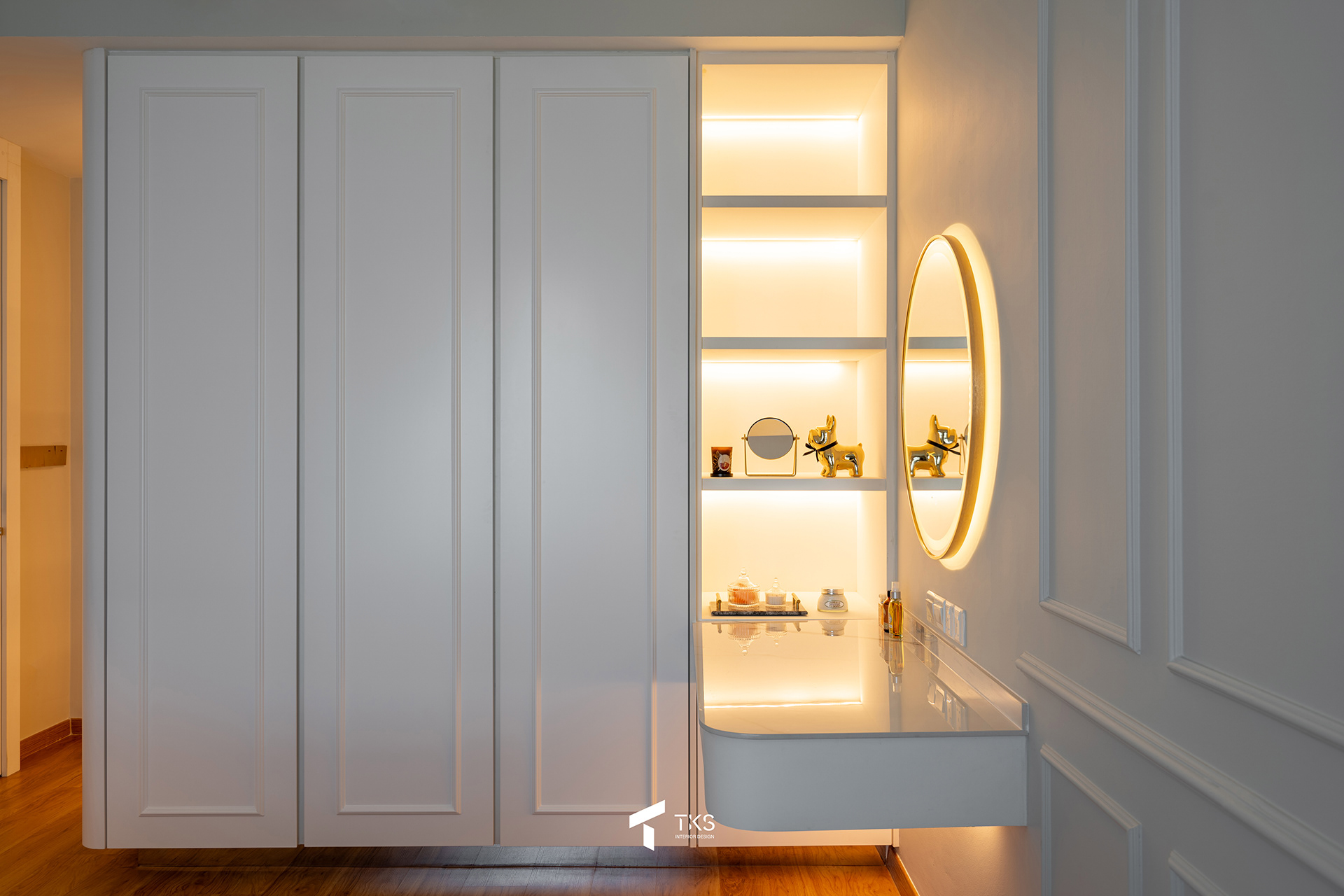 "Streamlined Contemporary French Design" @ EAST PARC-47