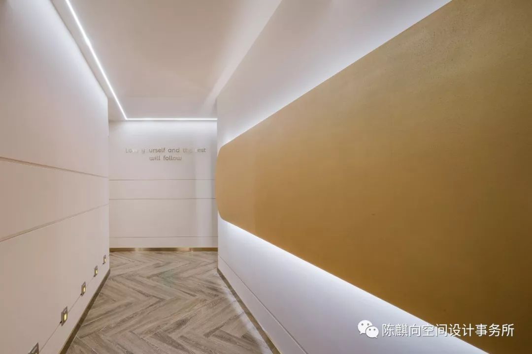 现代简约，展现品牌魅力——月几美学中心设计-50