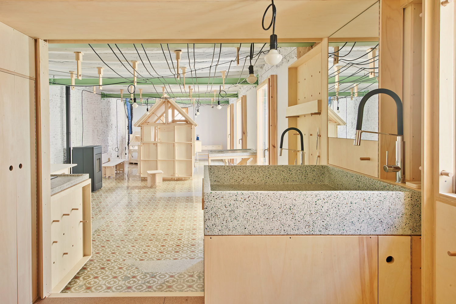 西班牙Alfondac预制社区仓库及青旅-12