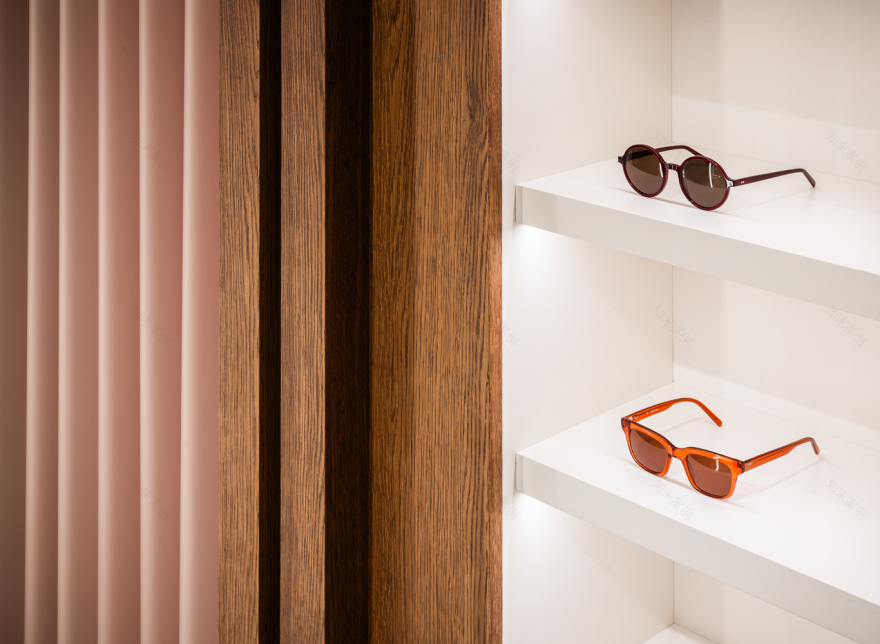 罗马尼亚 Lunet 精品店丨波格丹一世·乔科迪卡工作室-21