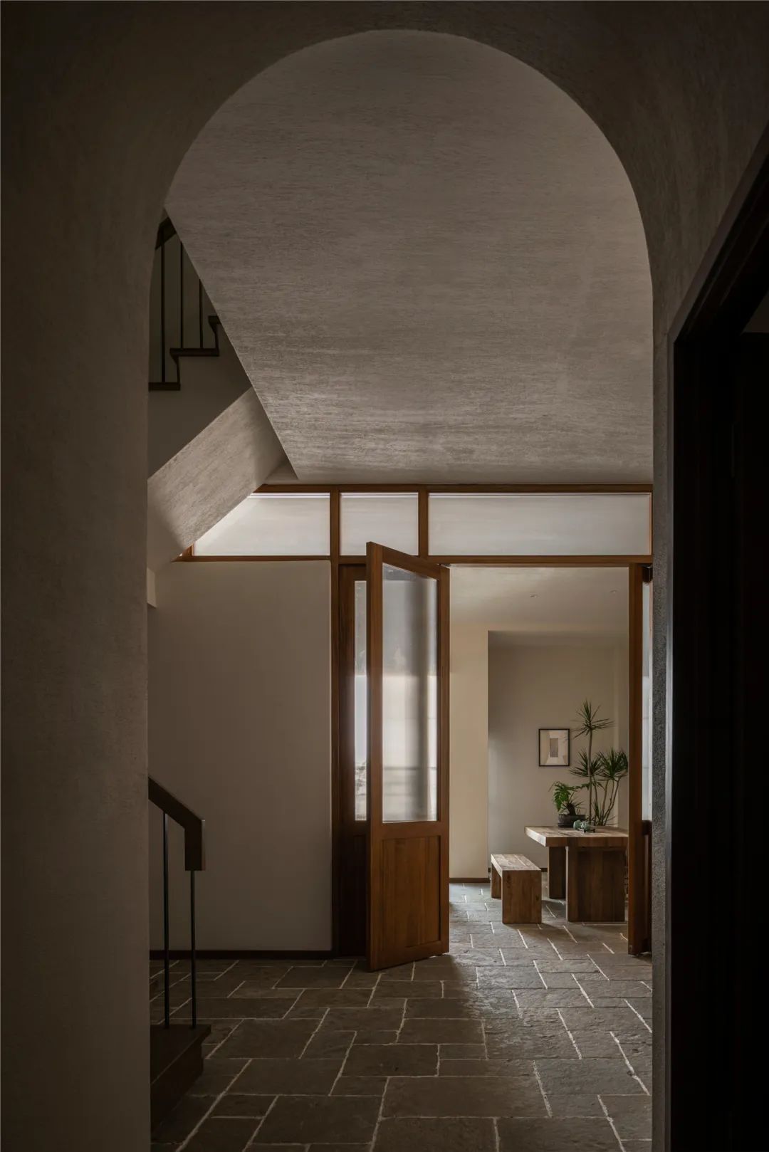 自然风侘寂私宅丨中国重庆丨岭众联合田艾灵设计-11