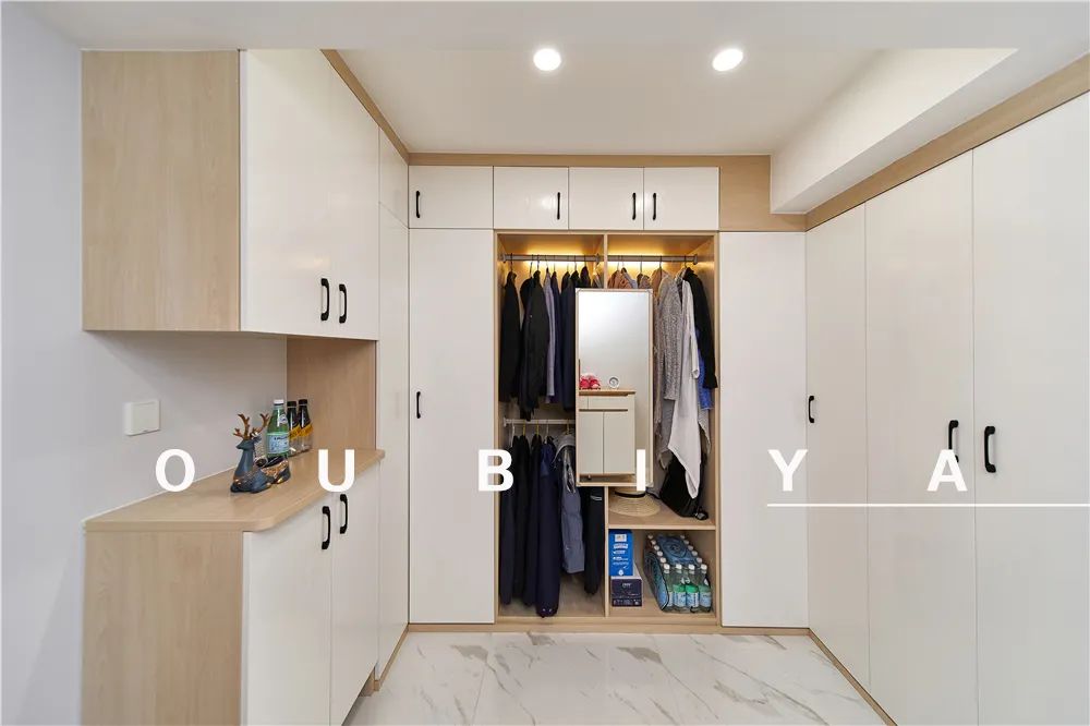 现代轻奢四居室家居设计丨中国上海丨欧碧雅空间设计-58