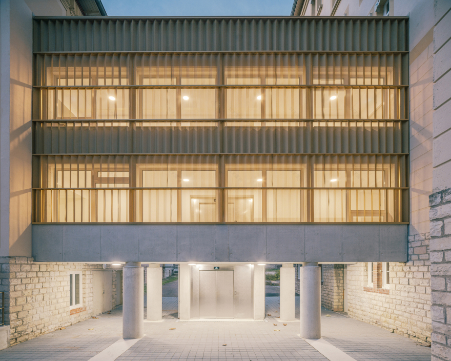 Connecting Gallery for the Les Verdaines Retirement Home / Agence Vulcano-Gibello-28