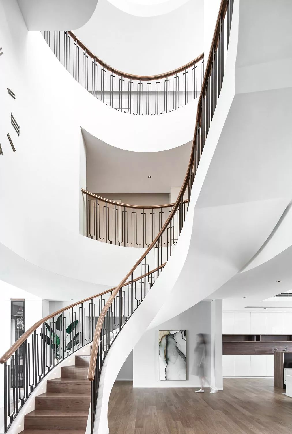 陆家嘴顶层私宅,舞者般的旋转楼梯-19