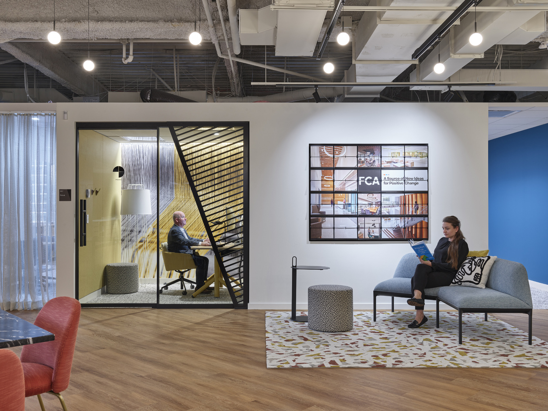 A Tour of FCA’s New Philadelphia HQ - Officelovin'-7