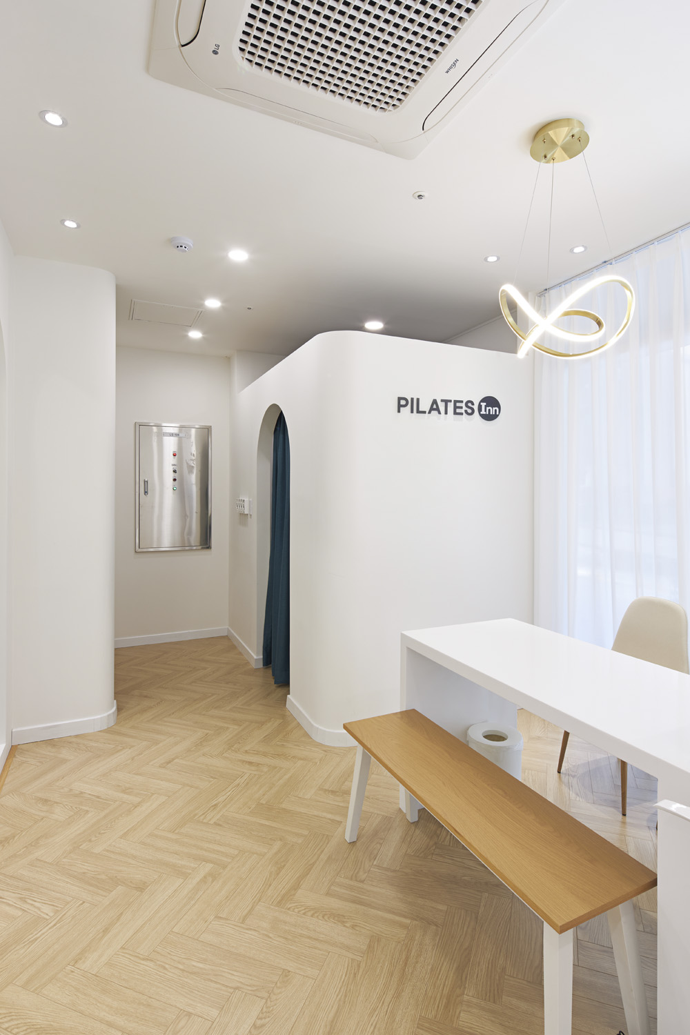 20 平米高级 Pilates 学院，现代简约设计典范-12