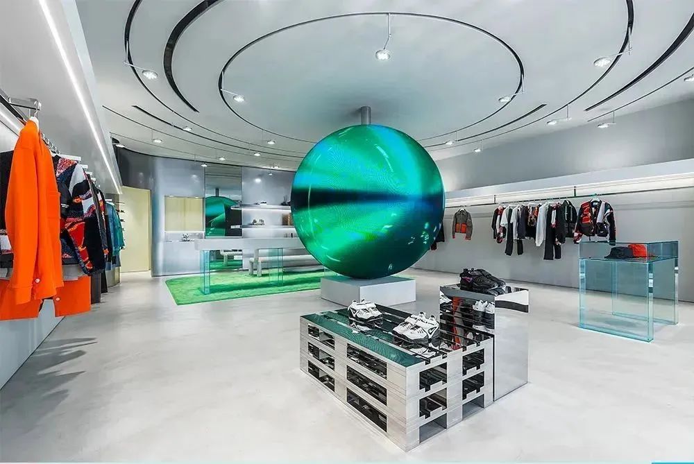 AMBUSH 上海前滩太古里店丨中国上海丨片山正通及其工作室 Wonderwall-0