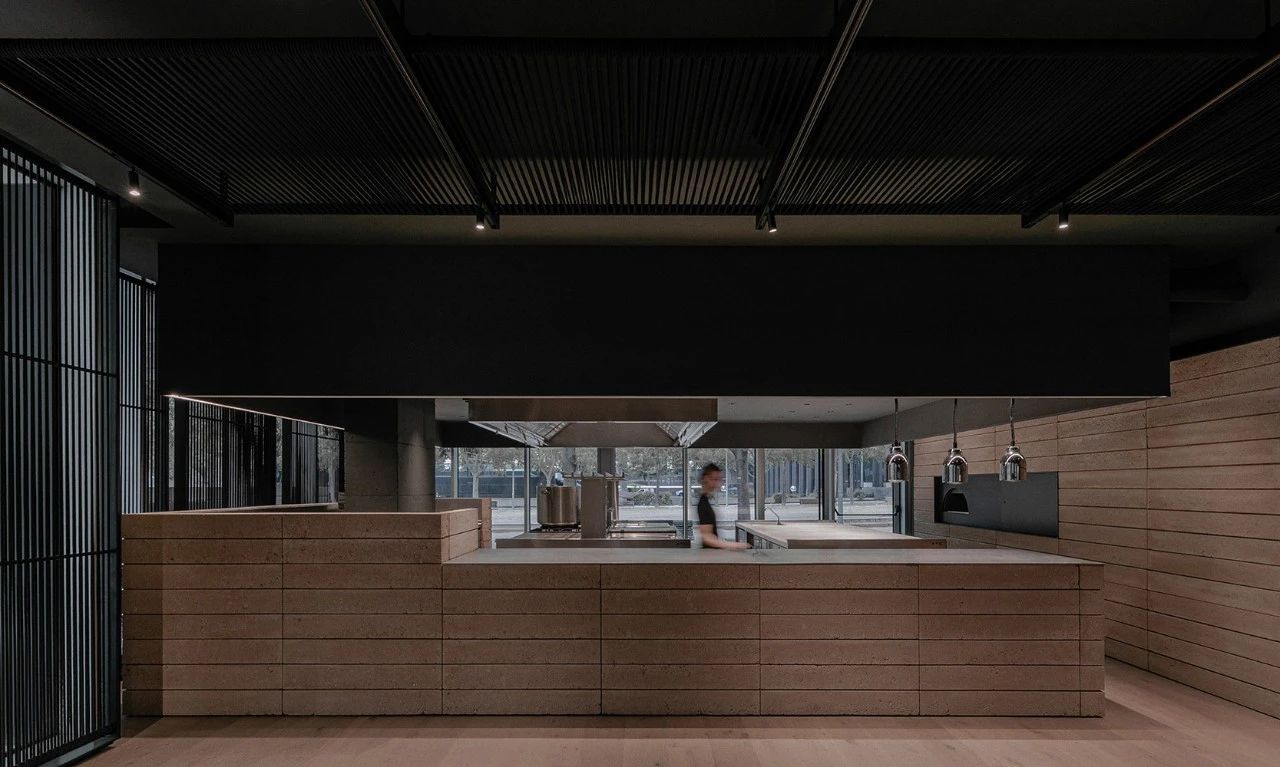 森林主题餐厅 Bosco de Lobos,Vibia 灯具展厅丨西班牙丨Francesc Rifé Studio-20