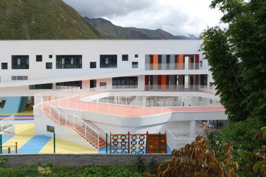 九寨沟县启航幼儿园丨中国四川丨东意建筑-93