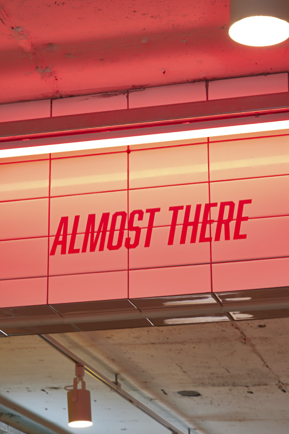 12 平米极简餐厅设计，诠释现代时尚餐饮空间-13