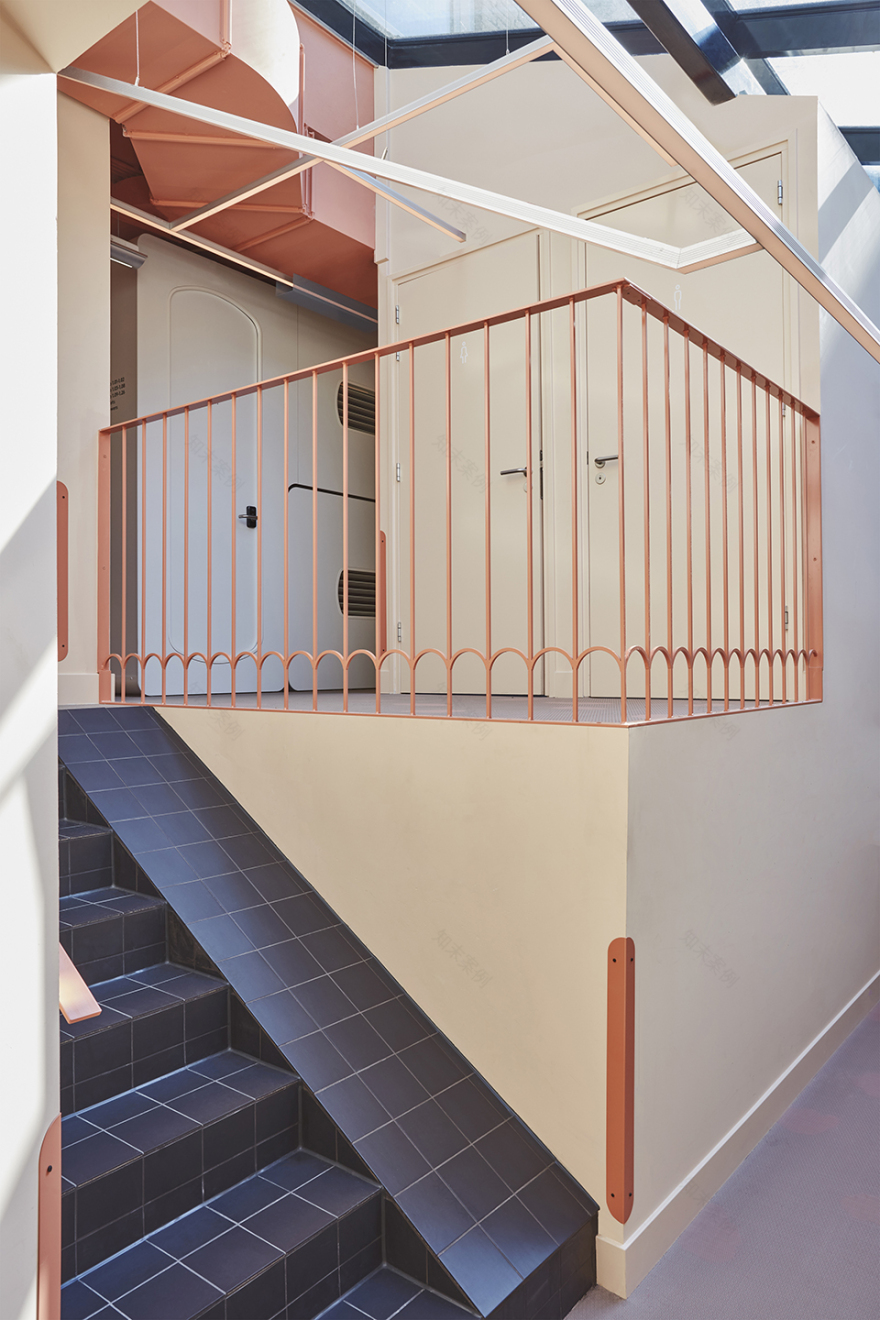 CityHub酒店室内设计,鹿特丹 / Studio Modijefsky-50