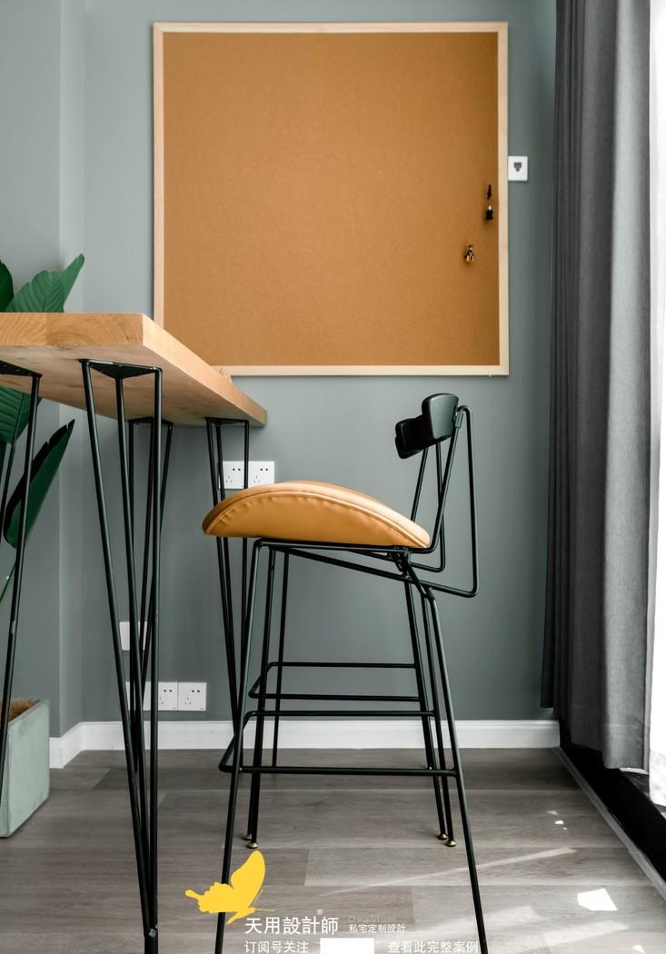 极简“去电视化”家居,打造舒适空间-17