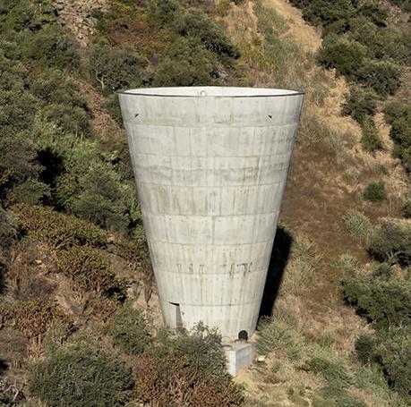 嵌入山体的生态能源站 · 葡萄牙 Foz Tua 水电站-9