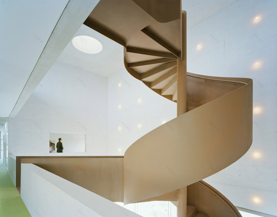 Greiner总部大楼,德国 / f m b architekten-27