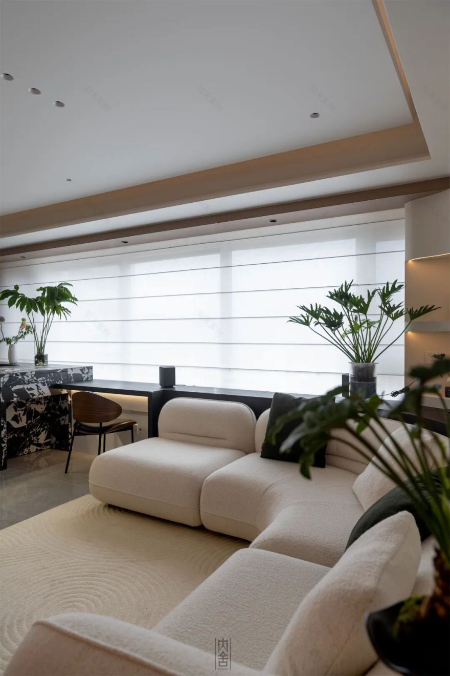 内舍软装丨128㎡奶油意式风,打破传统横厅布局,让空间更宽敞!-16