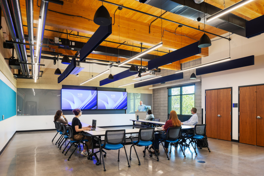 Mountain Line Downtown Connection Center | HDR-12