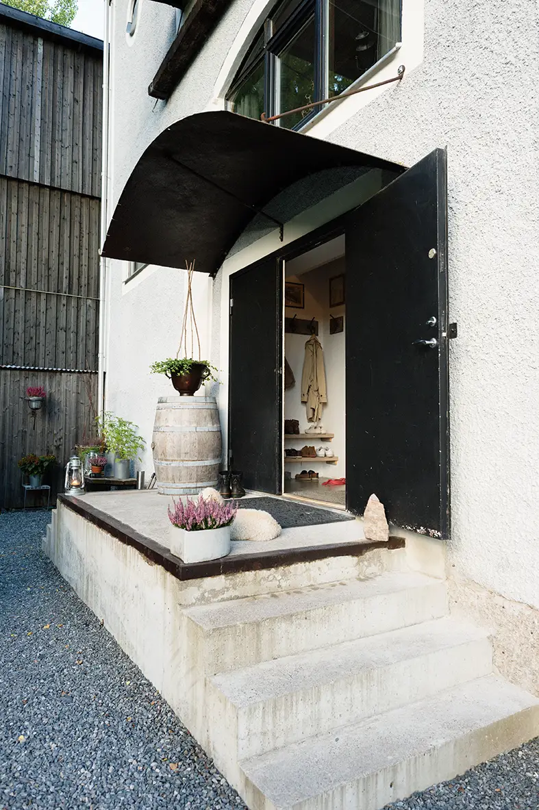 瑞典古老铸铁厂变身独特民宿-28