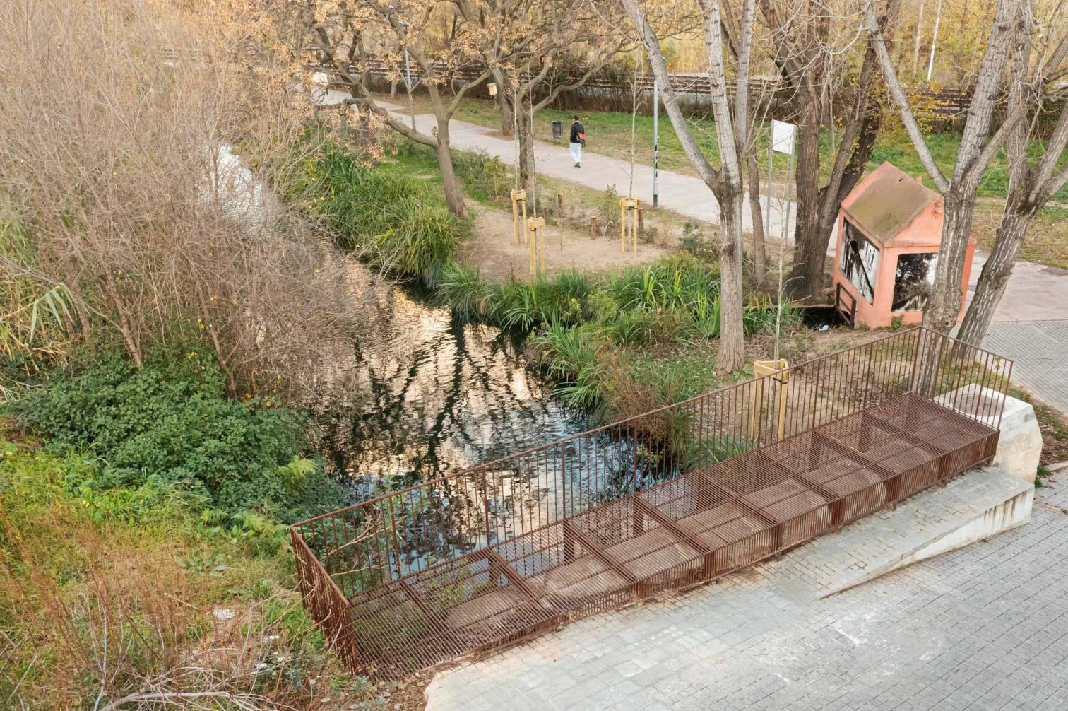 Rec Comtal 环境修复丨西班牙巴塞罗那丨Adrià Goula-14