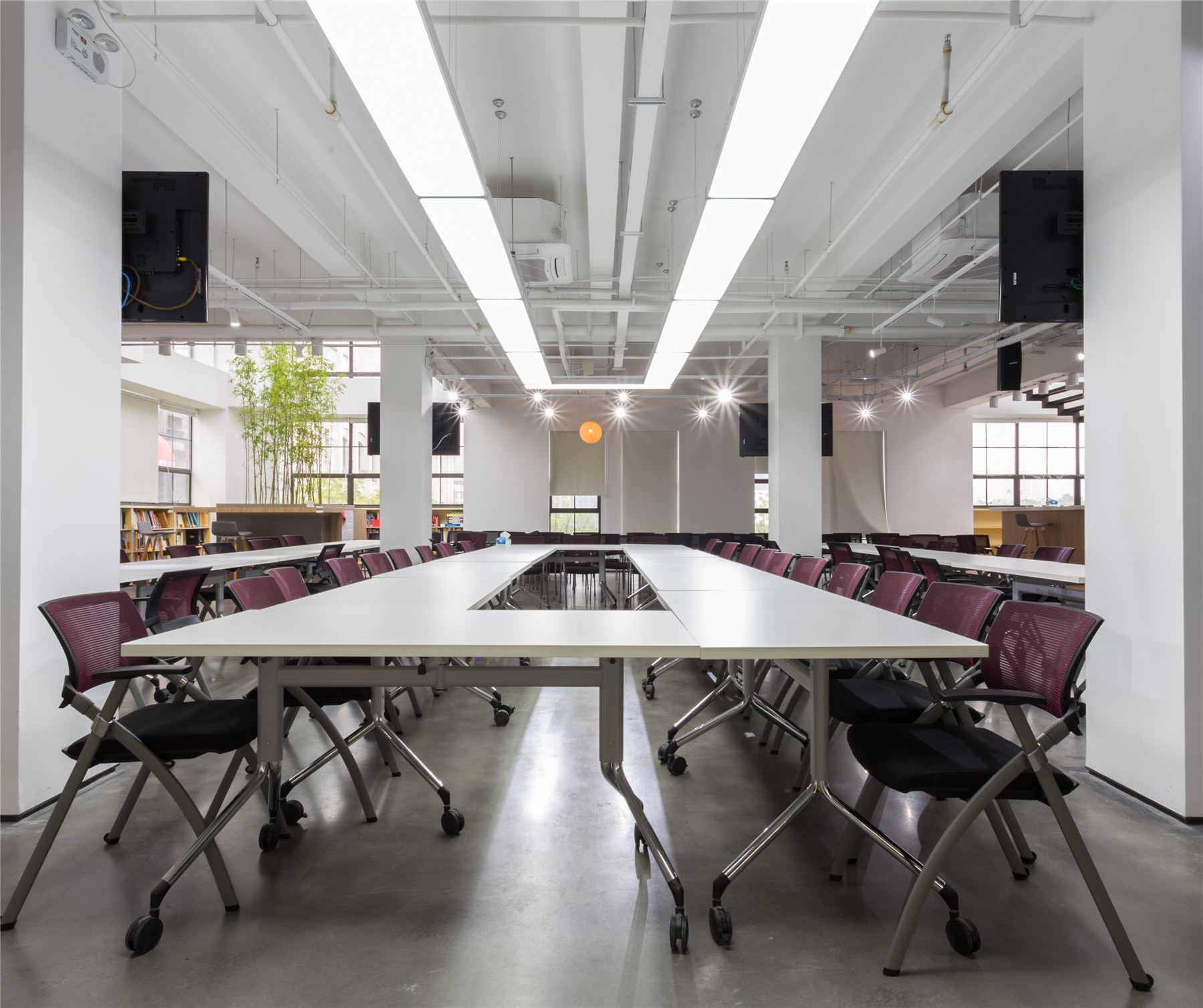 上海华与华策略咨询公司办公室设计-37