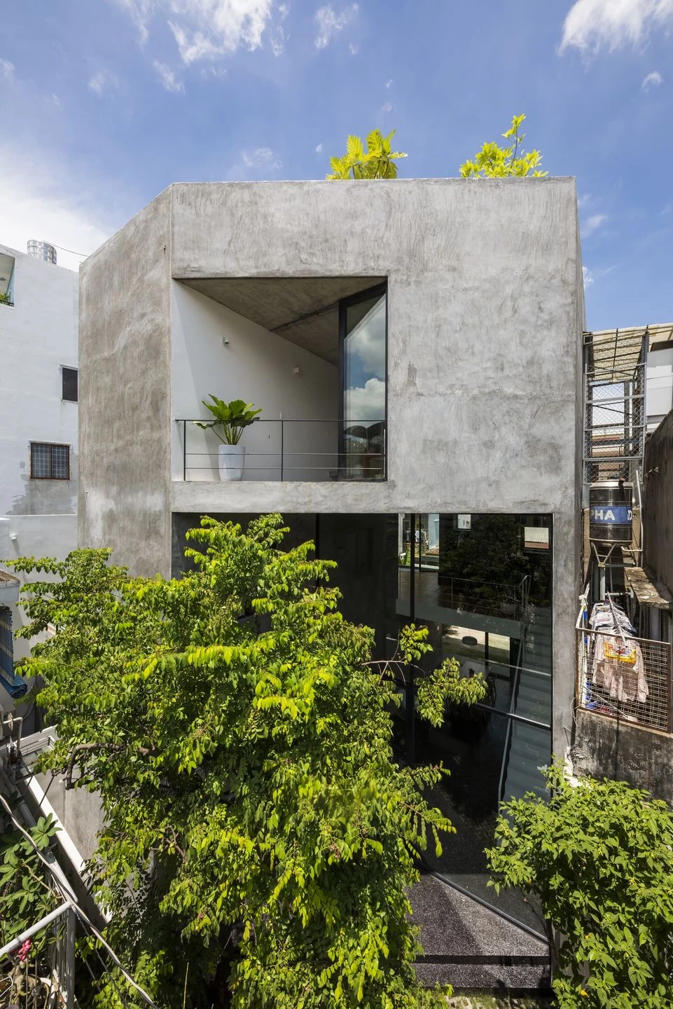 越南密集住宅区的三维花园住宅-9