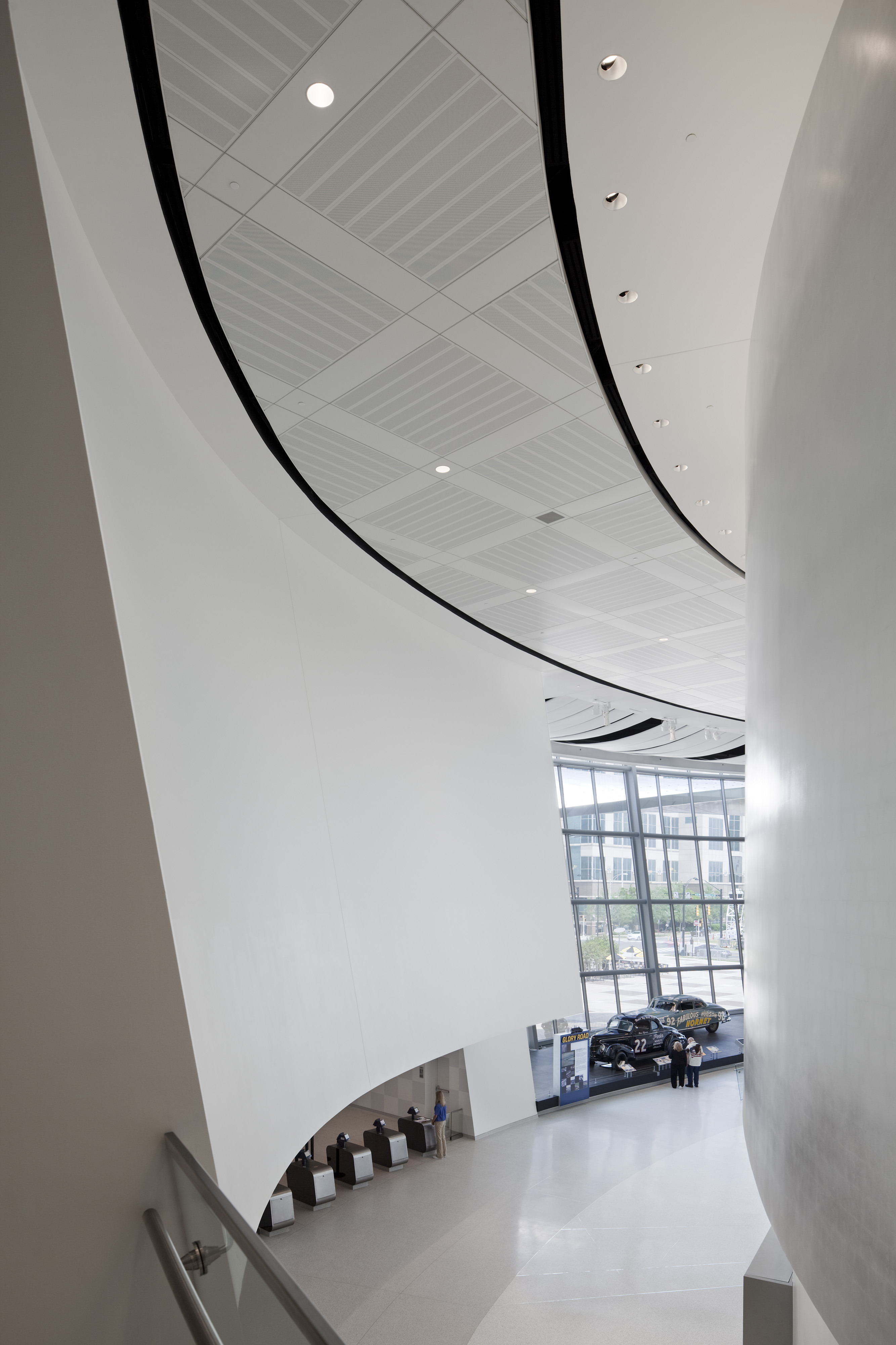 NASCAR 名人堂的曲线魅力-9