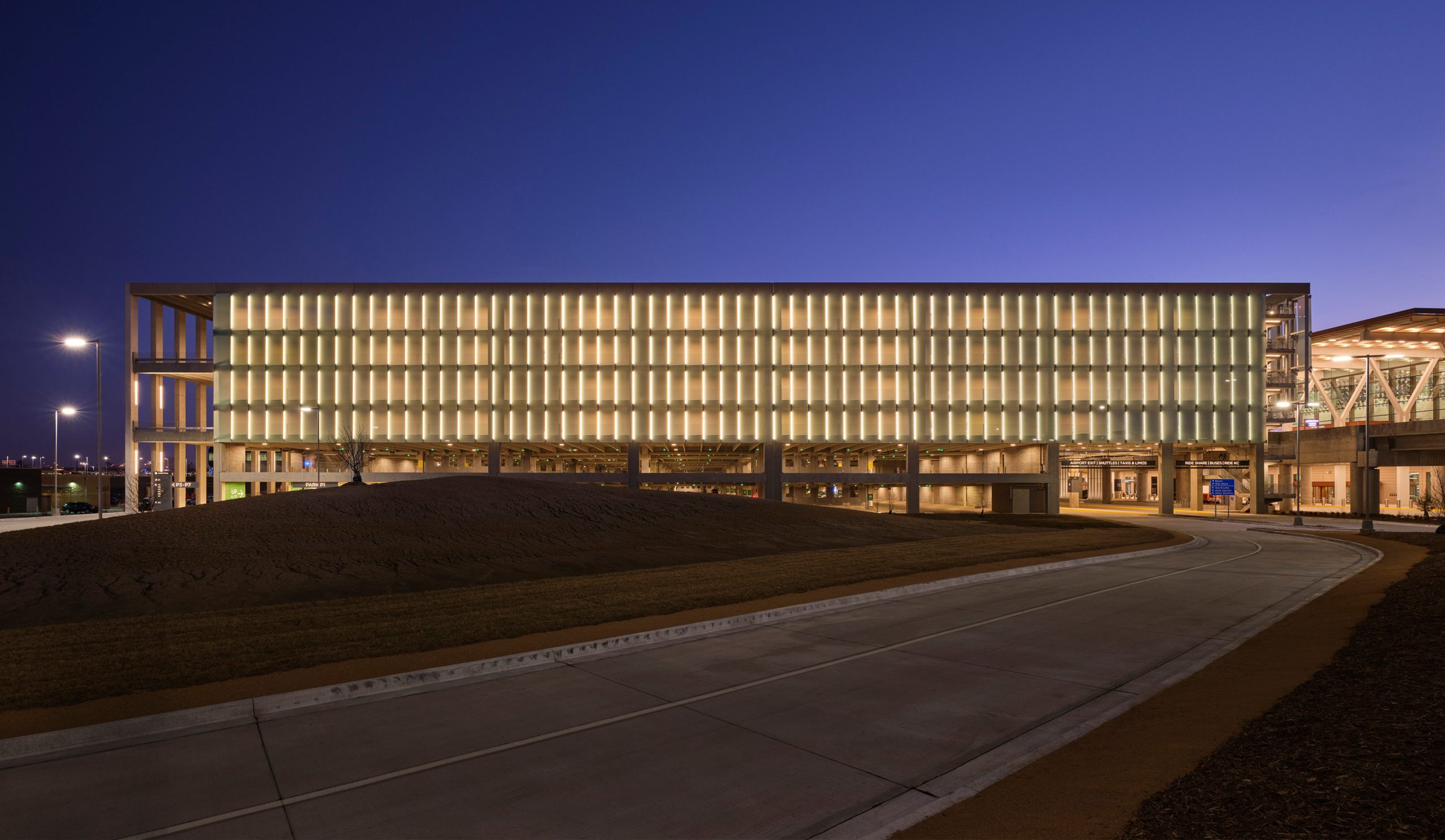 East Campus Parking Garage - BNIM-8