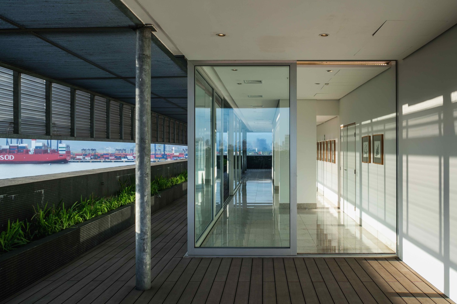 Almares Building  Reinach Mendonça Arquitetos Associados-47