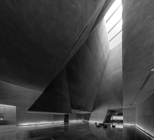 企业洞穴（英良公司自然历史石材博物馆）丨中国泉州丨Atelier Alter北京工作室-11