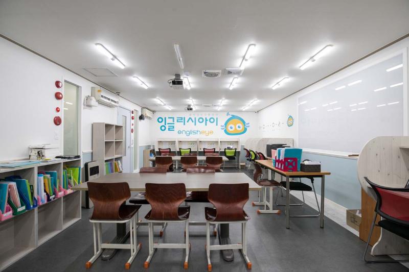 简约设计打造 100 坪数学科学学院空间-9