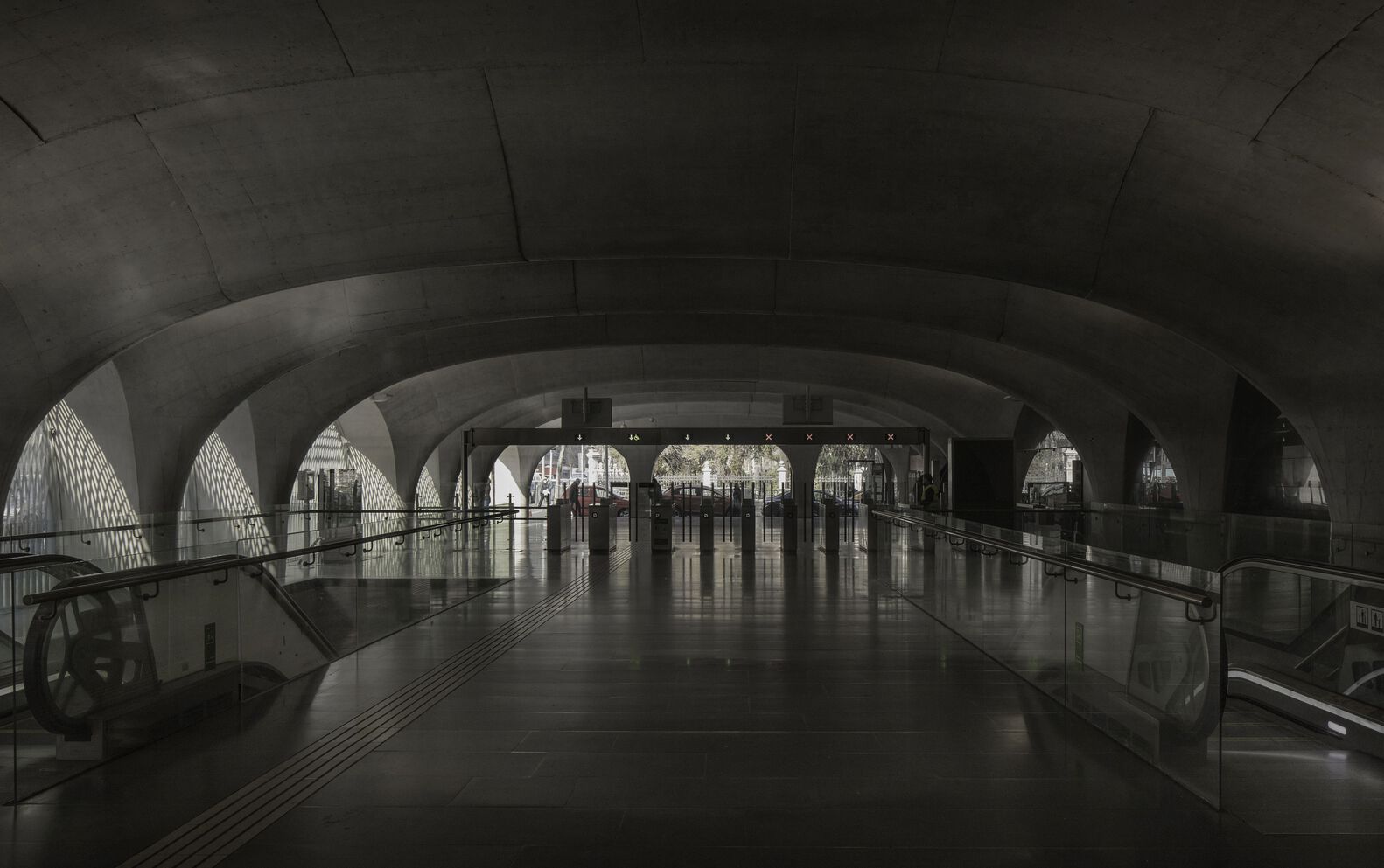 Plaza de Armas 地铁站建筑丨智利圣地亚哥丨Beals Lyon Arquitectos-15