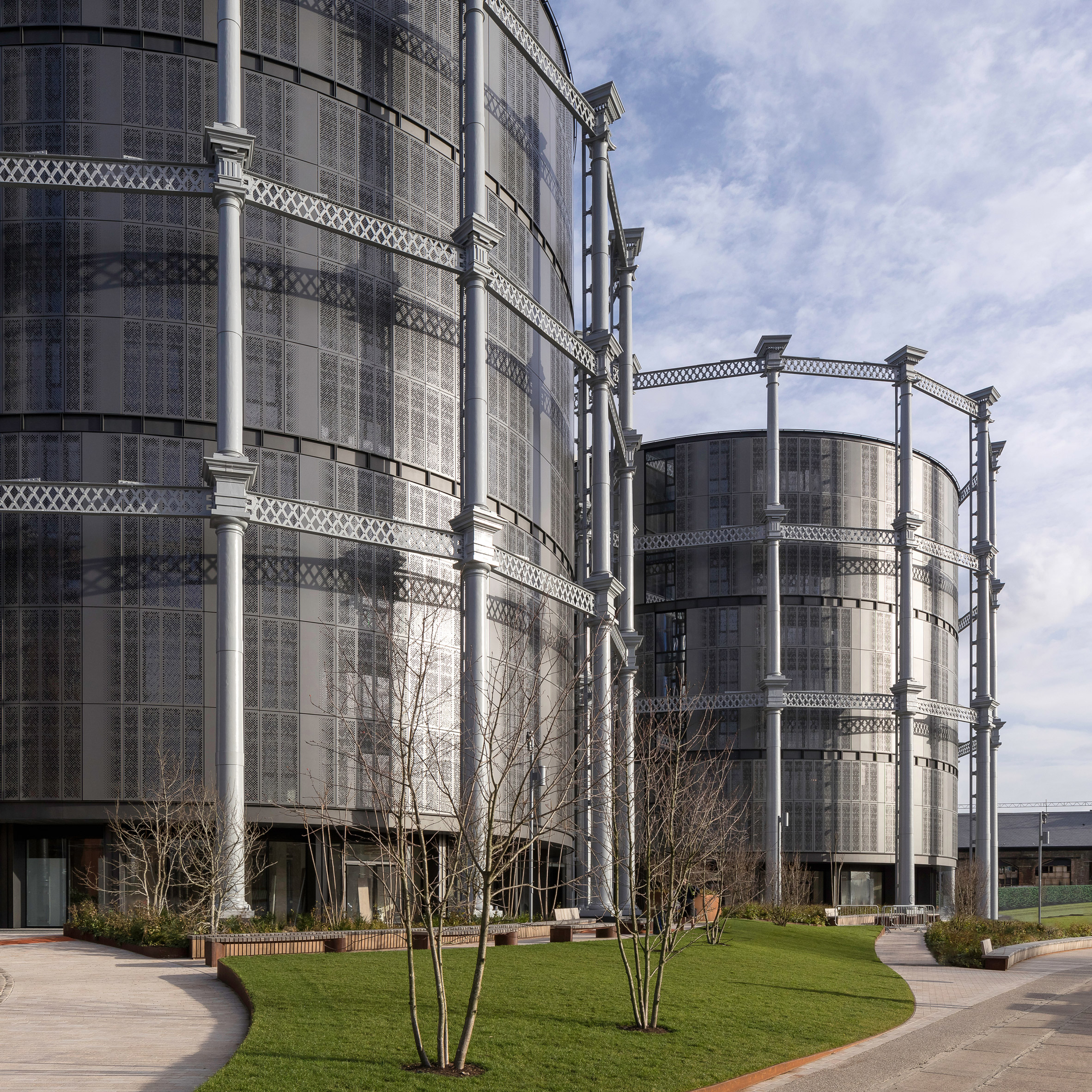 Wilkinson Eyre and Jonathan Tuckey convert King's Cross gasholders into luxury flats-0