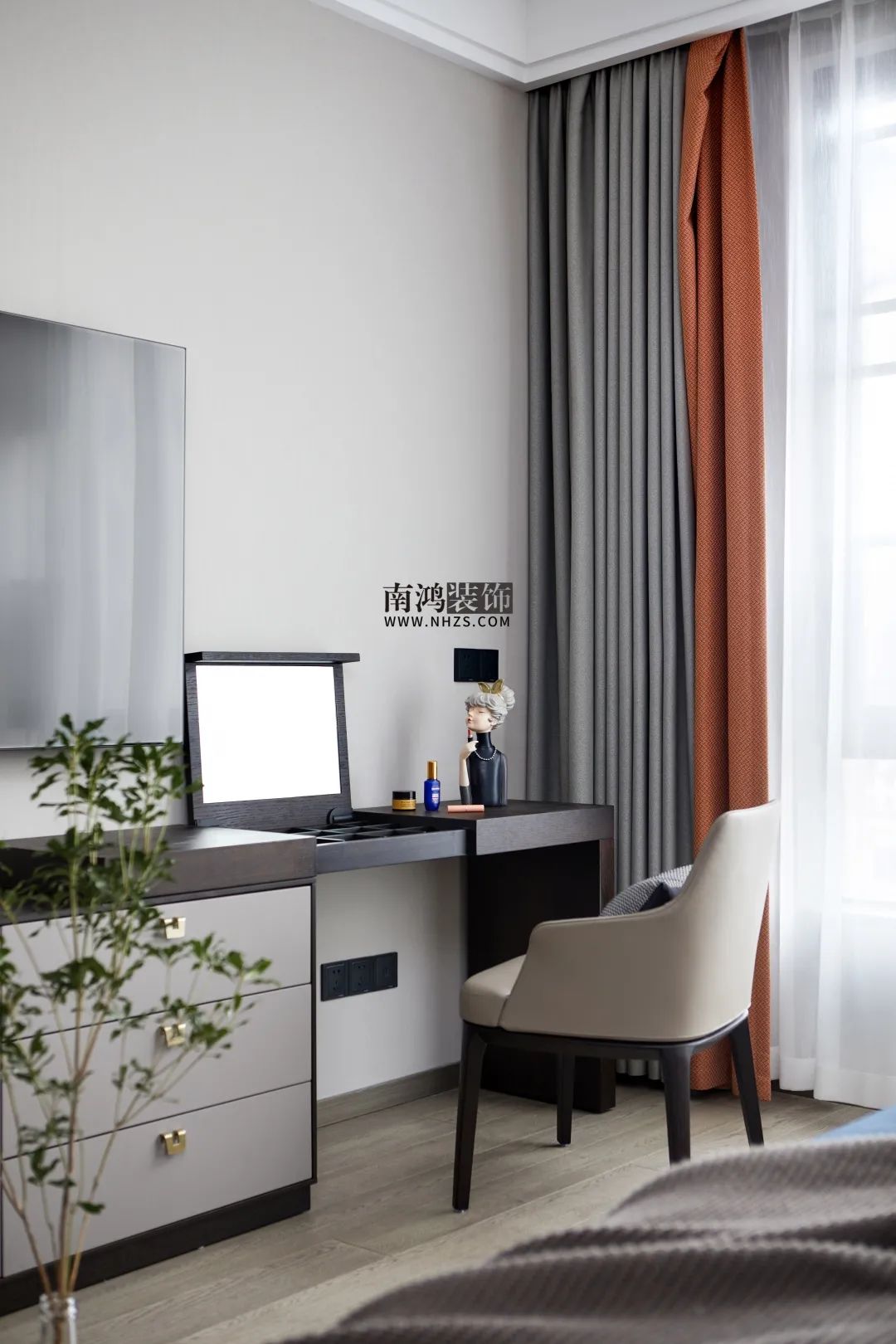 世茂首府港式轻奢大宅丨浙江南鸿装饰-11