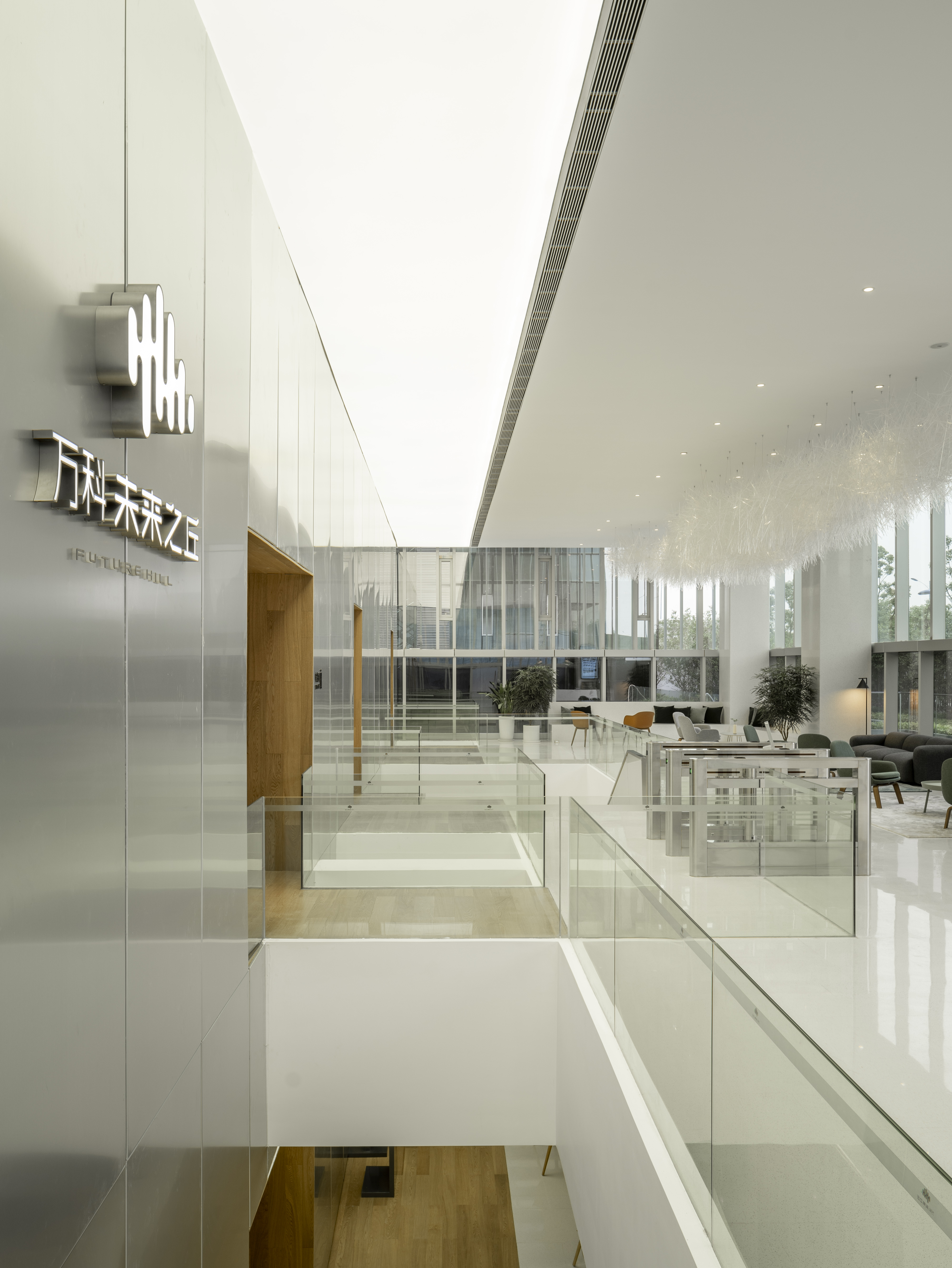 广州万科云谷未来感办公室设计-13