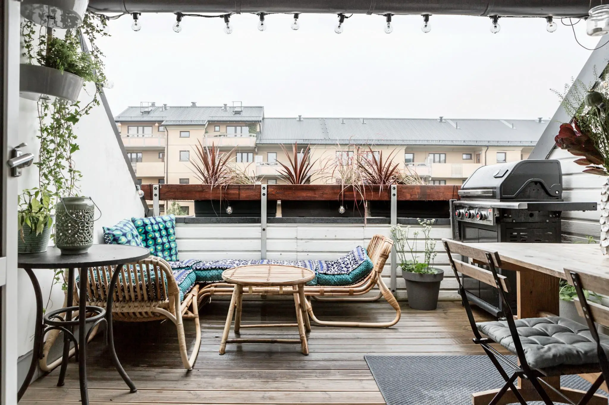 瑞典都市复式公寓 | 色彩与开放厨房的完美融合-16