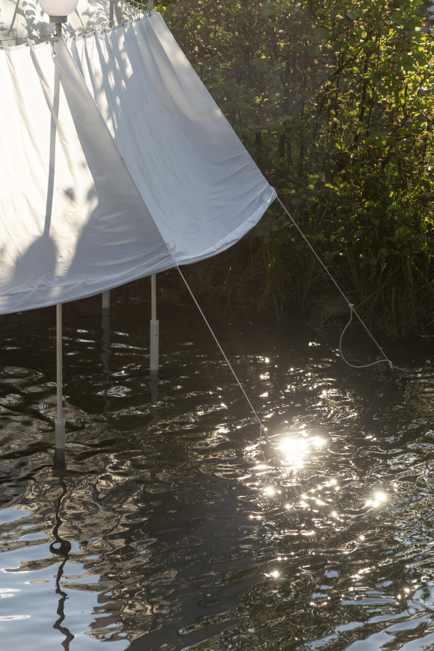 Temporary Installation at a Mountain River / atelier VRAC-30