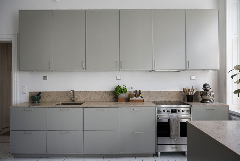 斯德哥尔摩橄榄绿公寓，冲浪板成独特装饰-11