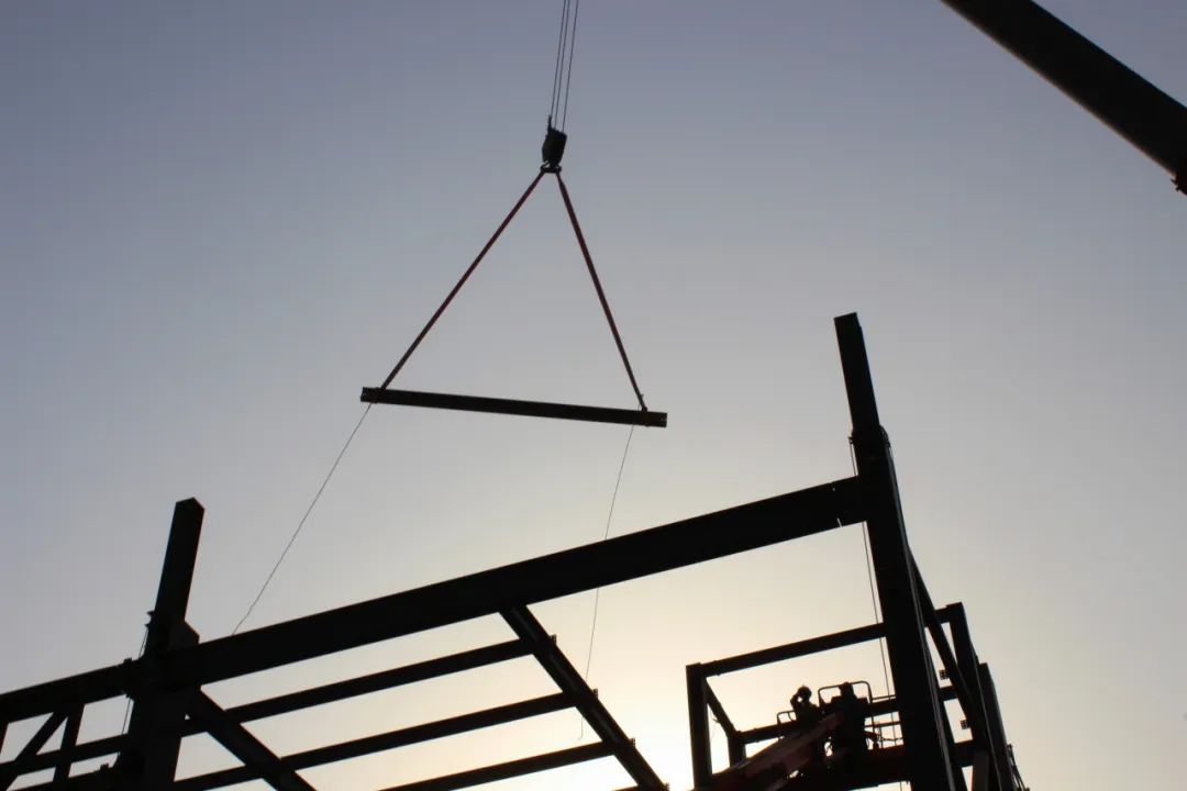 408米超长结构落成！迪拜会展中心扩建项目钢结构主体完工-14