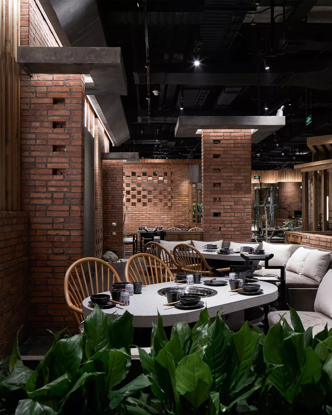 园里火锅餐厅（府城大道）丨China-42