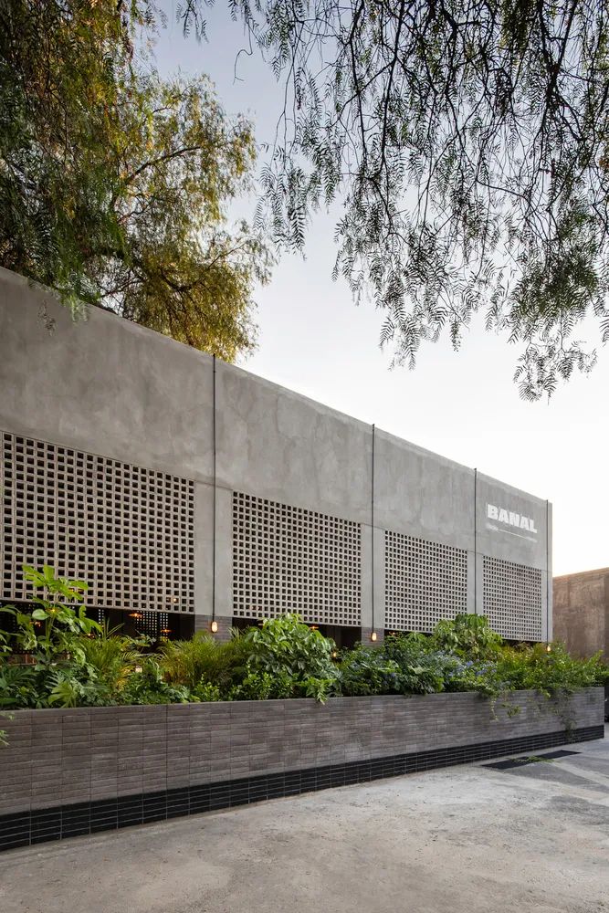 餐饮空间再利用 | 旧仓库变身高颜值餐厅-35