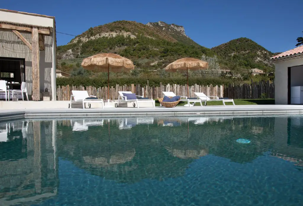 铁艺农舍 | 完美的南法度假之家-22