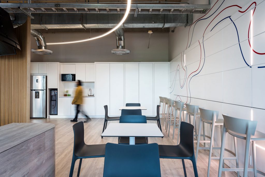 墨西哥办公室设计 | 开放空间促进合作-24