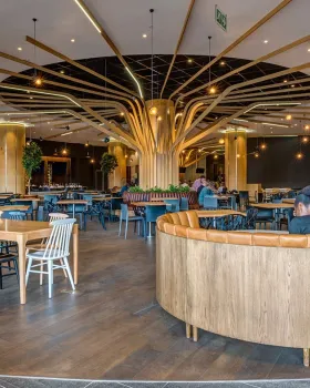 Standard Bank 员工食堂升级丨南非约翰内斯堡丨Design Partnership