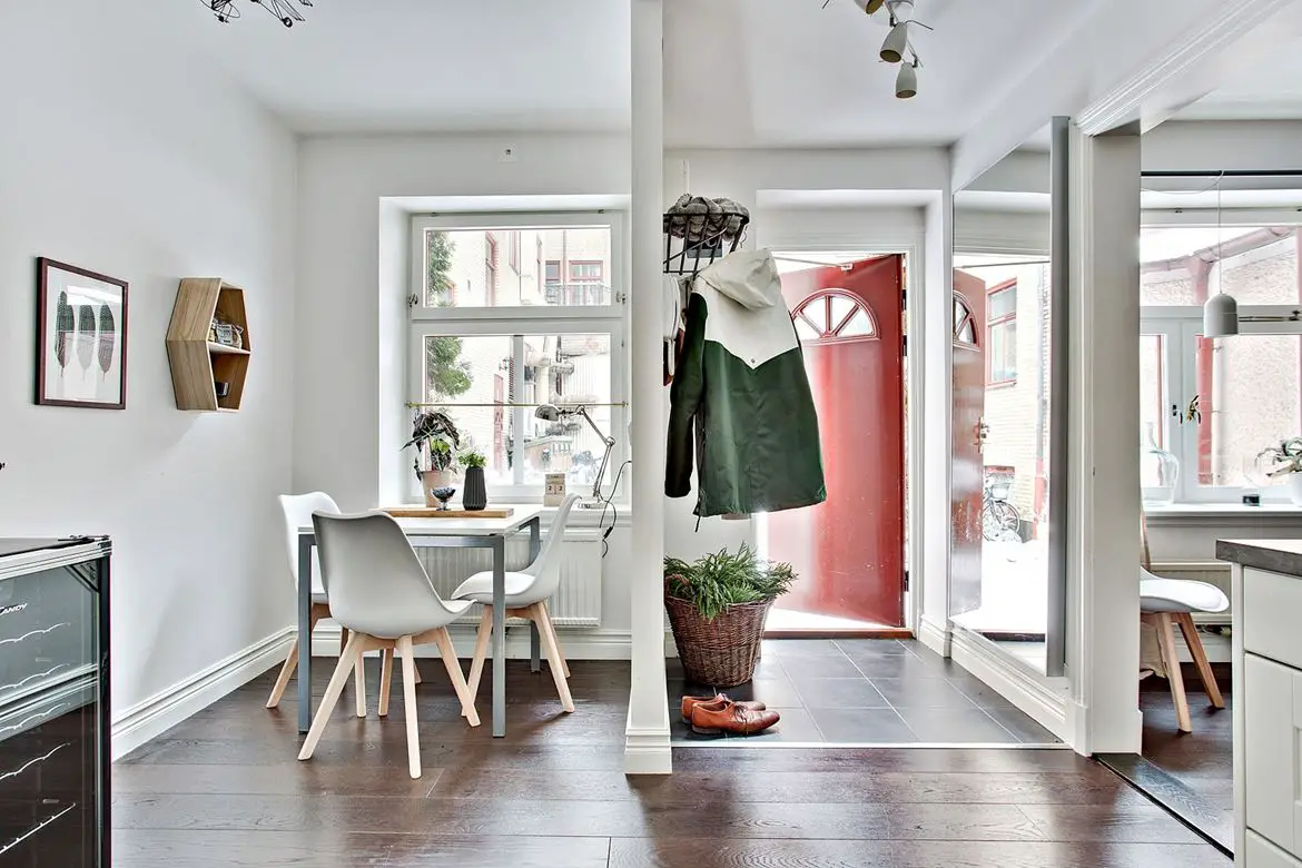 蜗牛式楼梯设计的 69 平米复式公寓-8